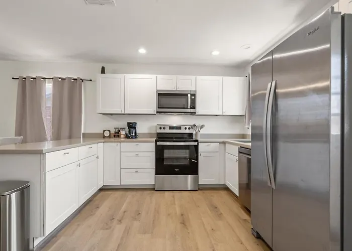 L New L Fully Remodeled 3br 2bth L 1 Min To Veterans Memorial Park