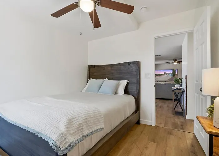 L New L Fully Remodeled 3br 2bth L 1 Min To Veterans Memorial Park *