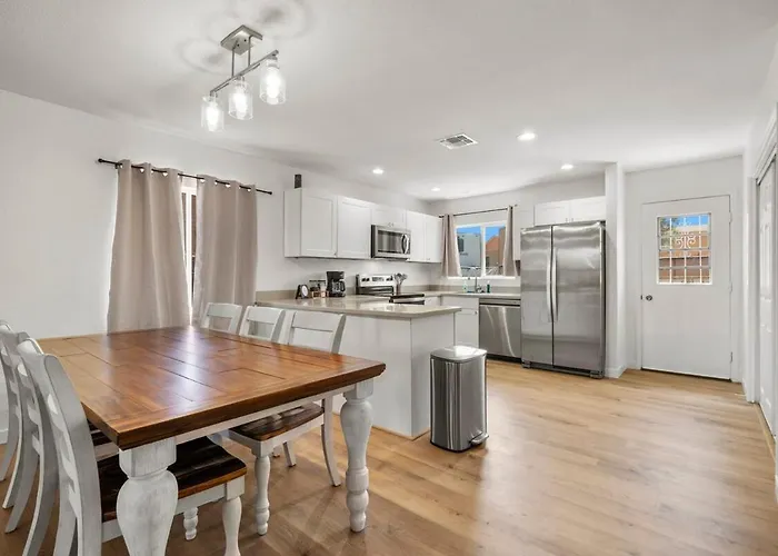 L New L Fully Remodeled 3br 2bth L 1 Min To Veterans Memorial Park * Sierra Vista