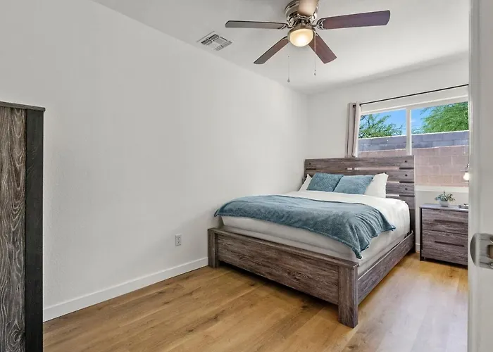 Holiday home L New L Fully Remodeled 3br 2bth L 1 Min To Veterans Memorial Park Sierra Vista