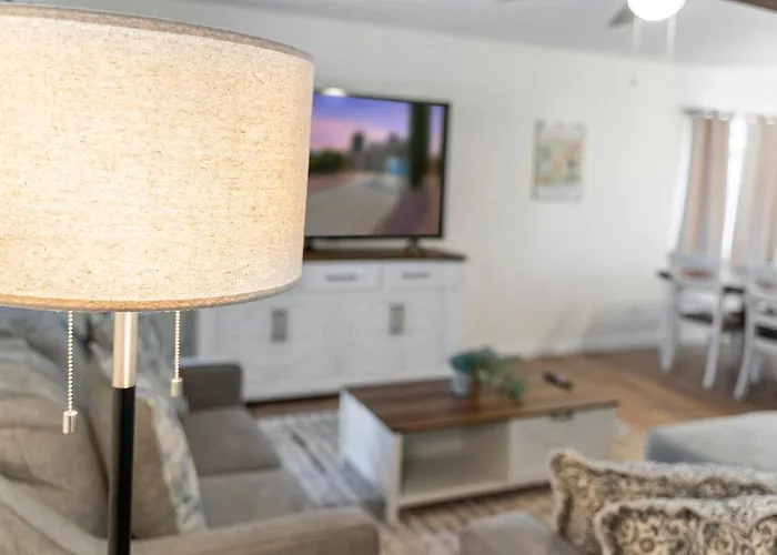 L New L Fully Remodeled 3br 2bth L 1 Min To Veterans Memorial Park * Sierra Vista